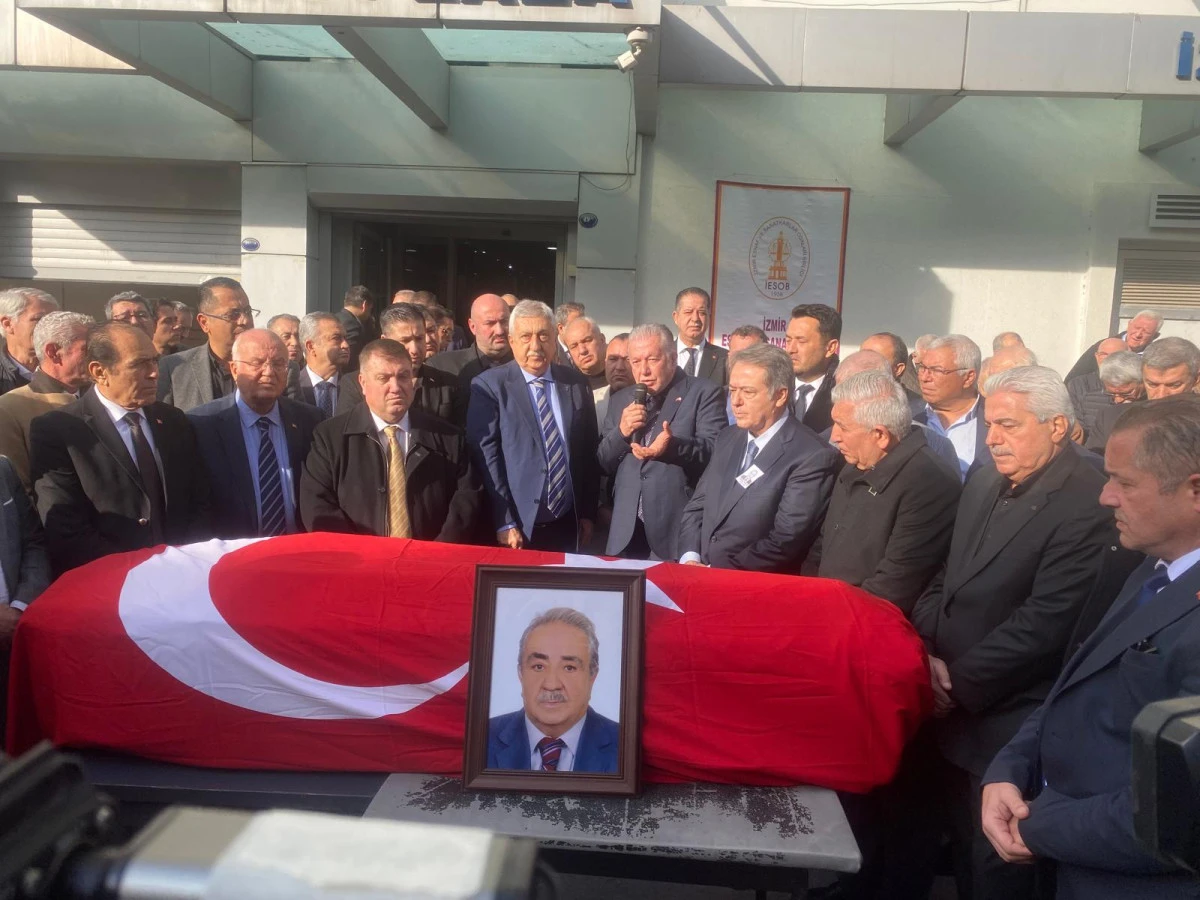 İzmir’ın 40 Yıllık Esnaf Başkanı Tercan Son Yolculuğuna Uğurlandı