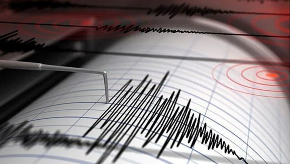 İzmir'in deprem riskiyle ilgili önemli açıklamalarda bulundu.