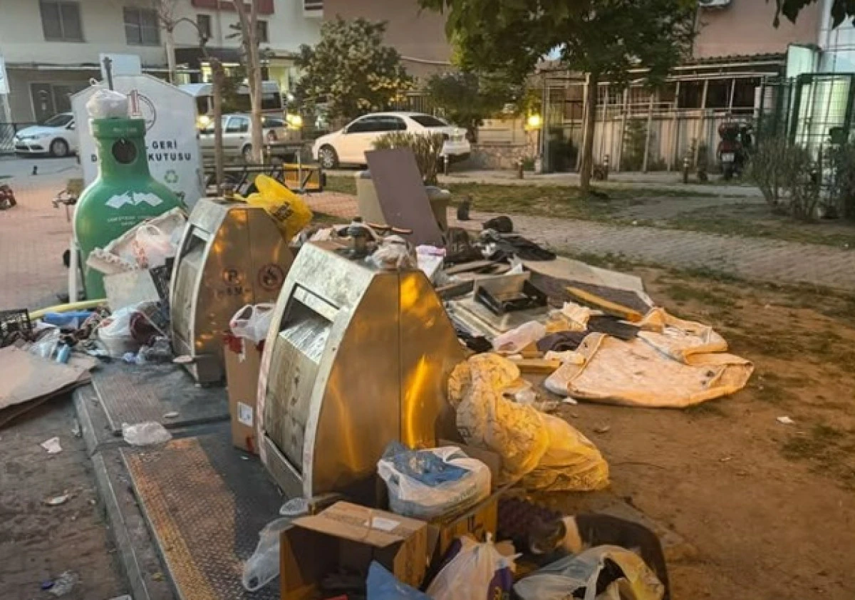 İzmir’in Gözde Semtinde Çöp Krizi: Fikri Altay Mahallesi’nde Sağlık Alarmı