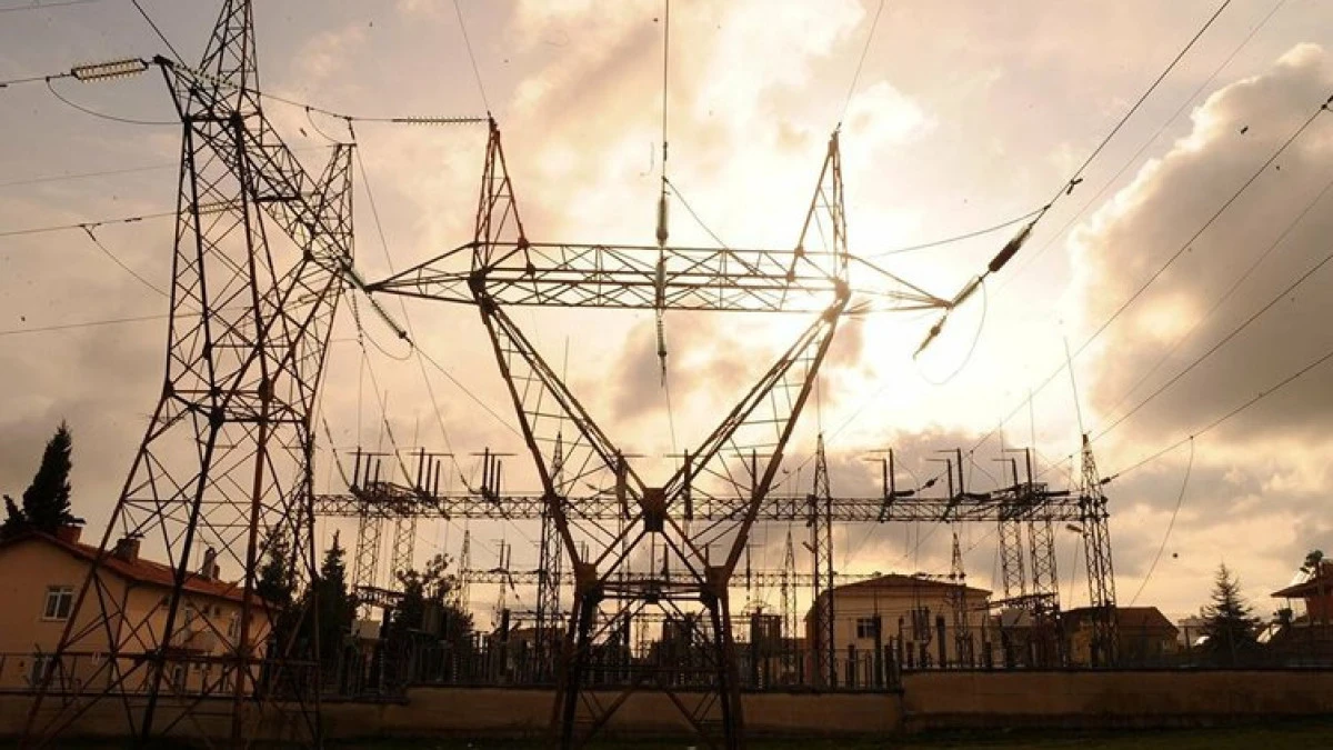 İzmirliler dikkat! 5 Mayıs’ta 17 ilçede elektrikler kesilecek!