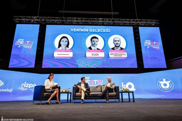 İzmirmeets’te yapay zeka ve veri konuşuldu