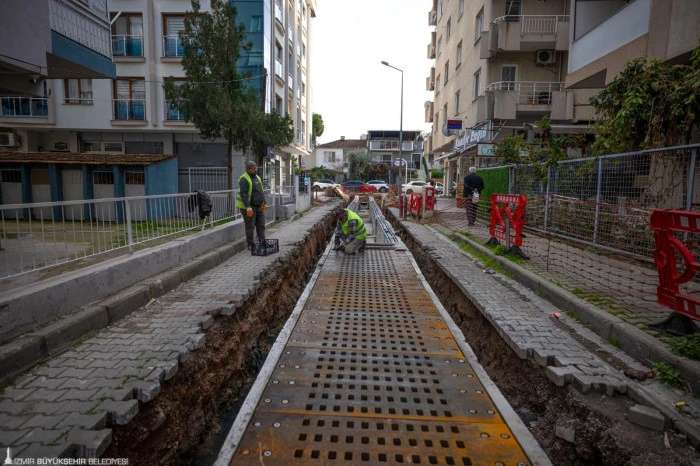 İZSU, yağmur ve taşkın riskine karşı vitesi y&uuml;kseltti
