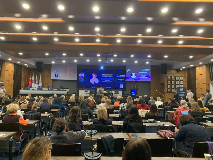 Kadın Girişimciler Akdeniz Zirvesinde Geleceği Konuştu