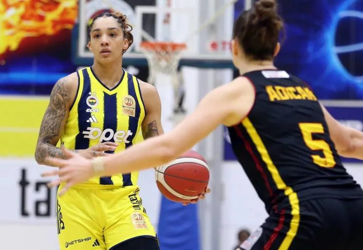 Kadınlar Basketbol S&uuml;per Ligi play-off turunda Fenerbah&ccedil;e Opet tur atladı