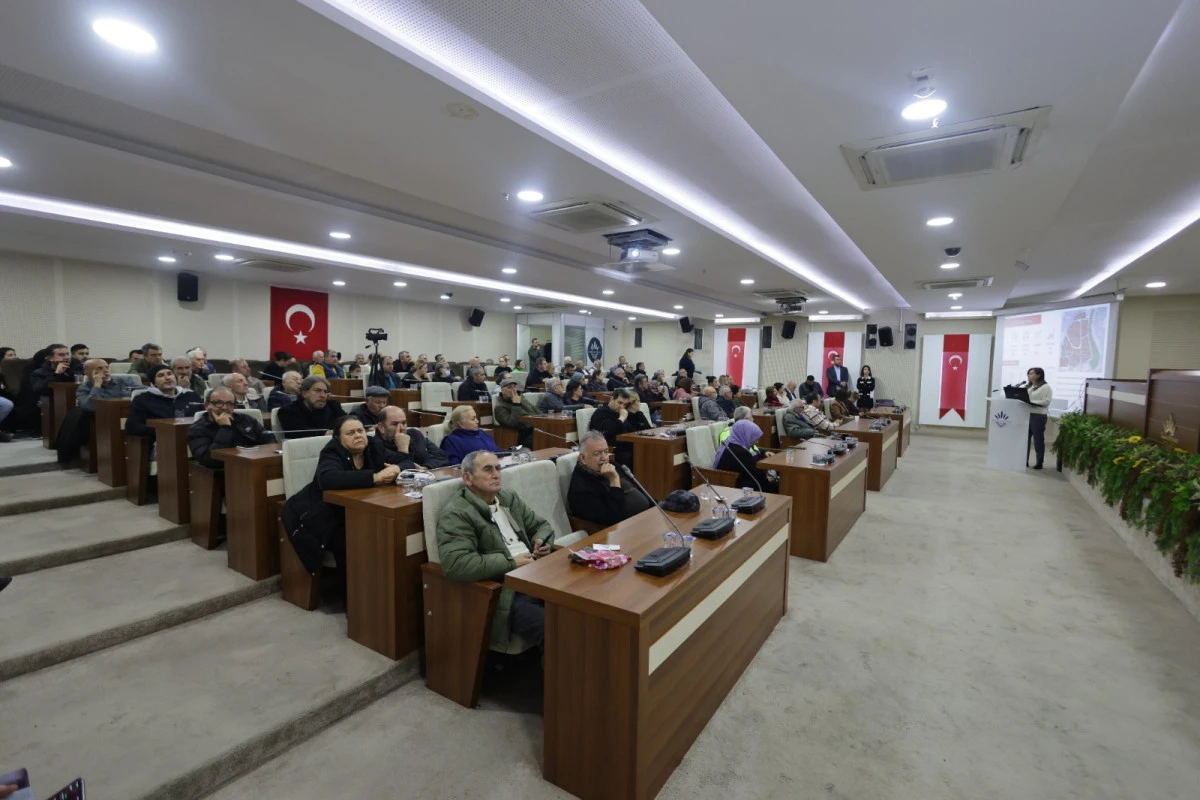 Karabağlar Belediyesi, kentsel d&ouml;n&uuml;ş&uuml;mde şeffaf s&uuml;reci s&uuml;rd&uuml;r&uuml;yor