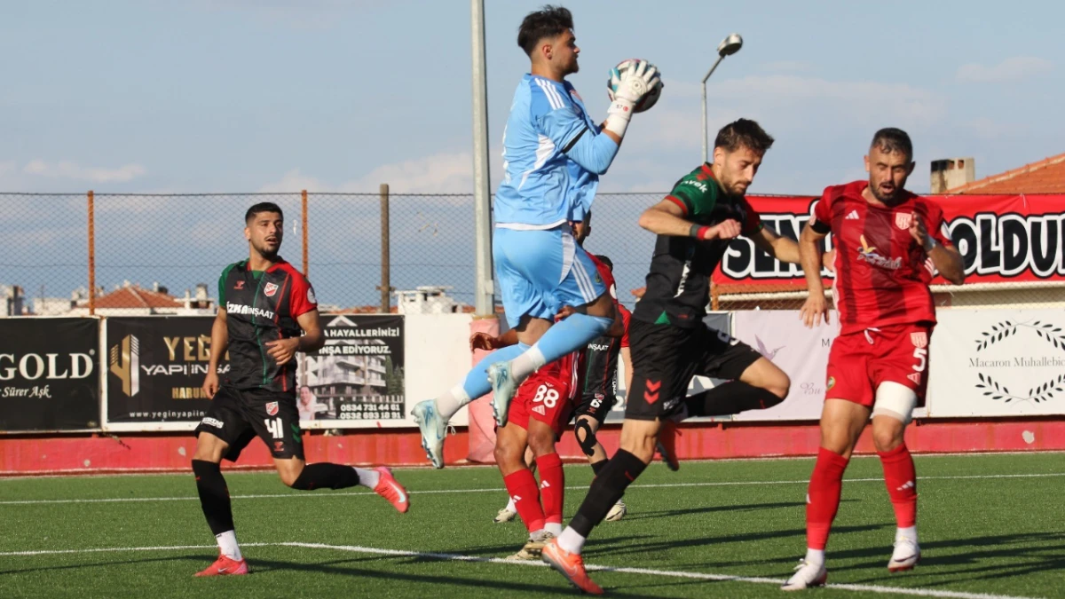 Karşıyaka, Ayvalıkgücü deplasmanında berabere kaldı