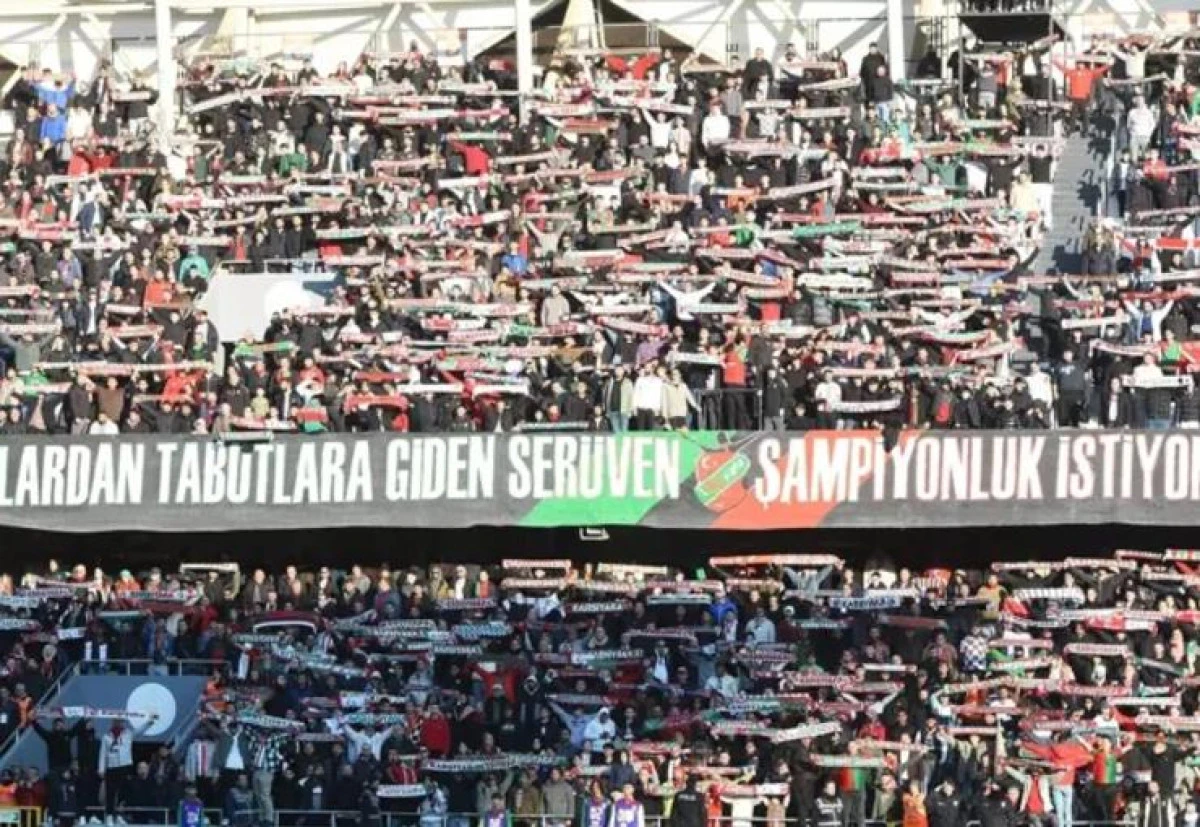 Karşıyaka &ccedil;ift cephede