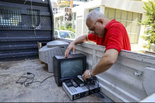 Karşıyaka'da elektronik atıklar geri dönüşüme!