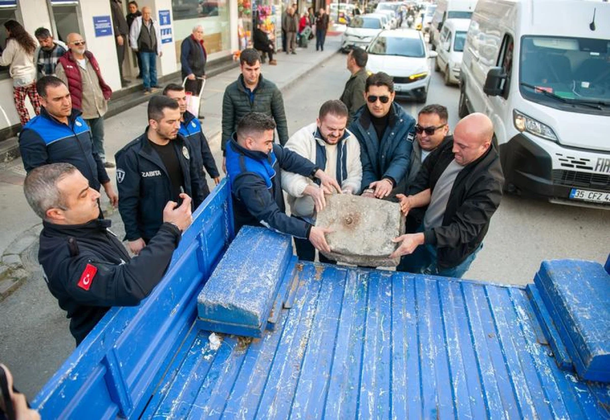 Karşıyaka&rsquo;da işgal denetimleri aralıksız devam ediyor