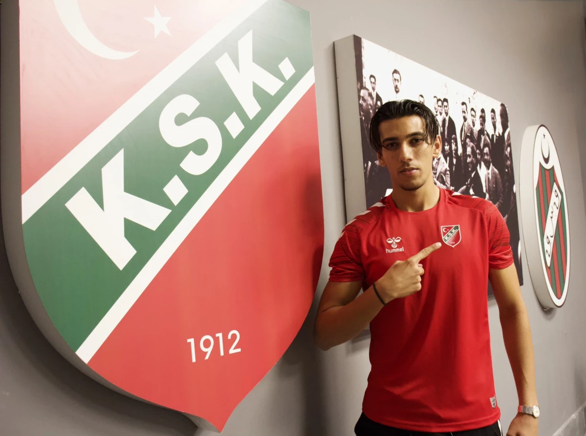 Karşıyaka’dan savunmaya genç takviye