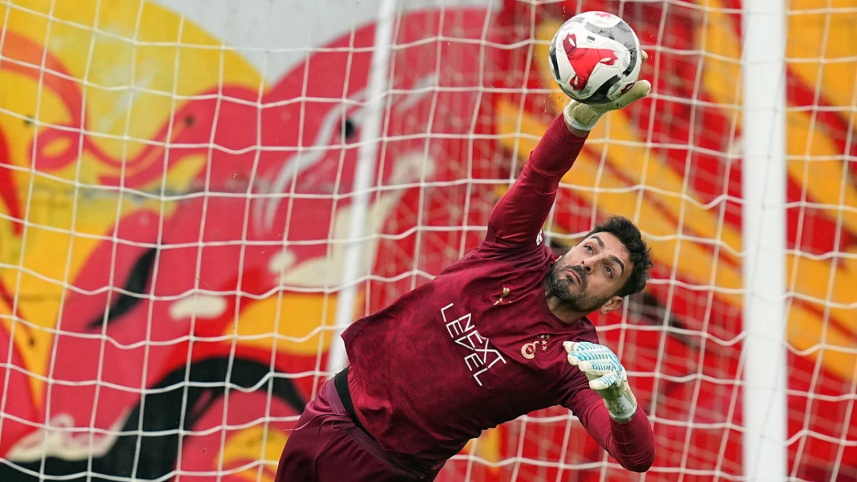 Kemerburgaz’da Galatasaray Moralli Çalışıyor