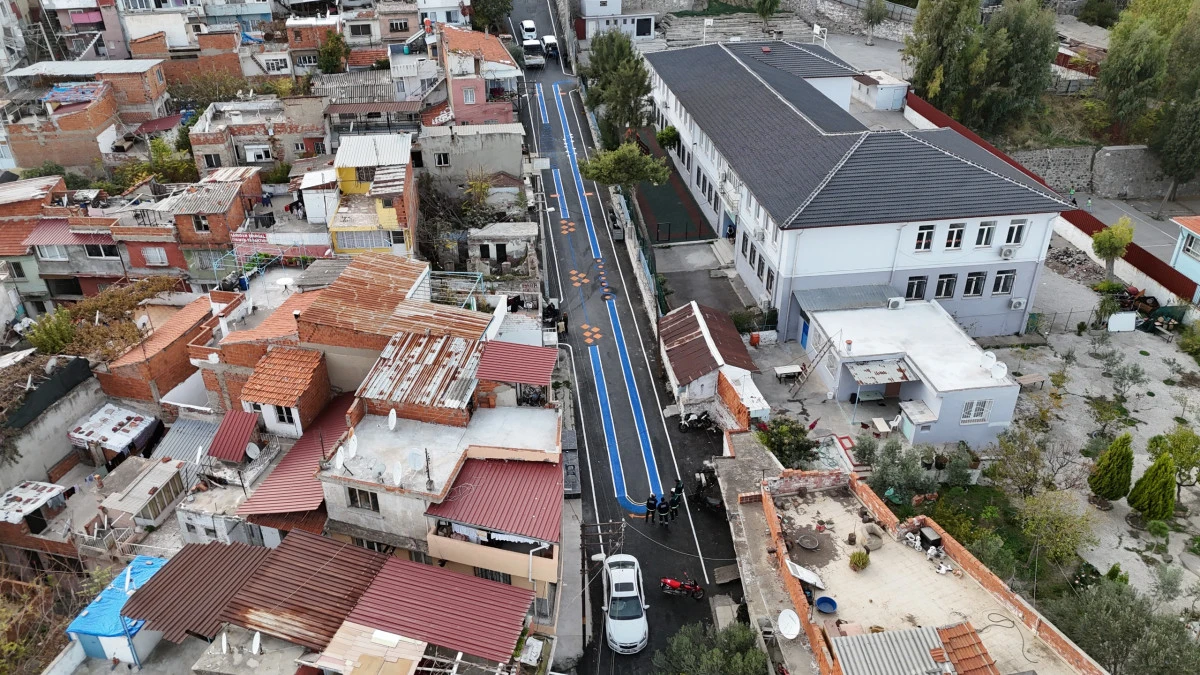 Konak Belediyesi’nden çocuklar için Renkli Yol uygulaması