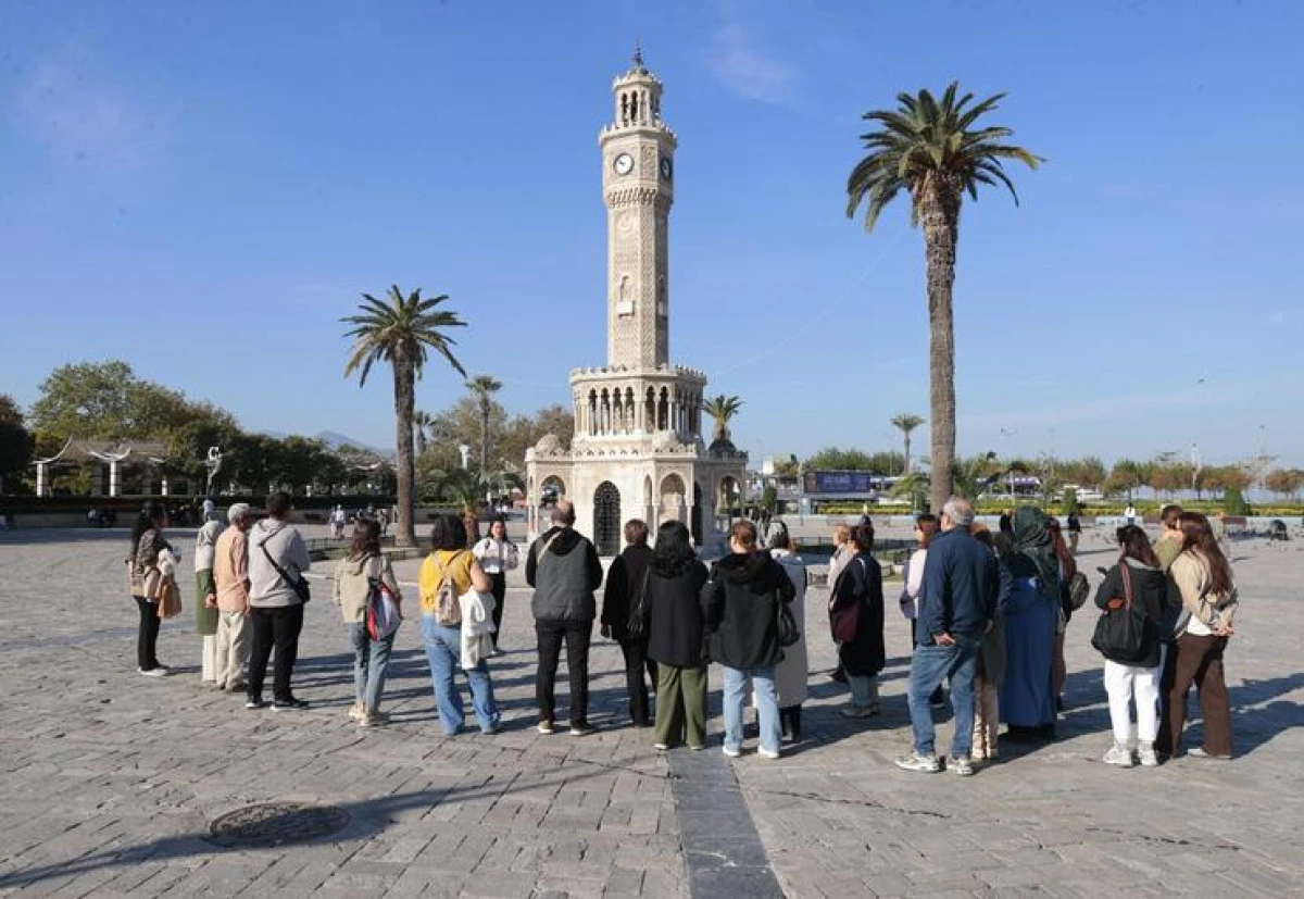 Konak Tarih Gezileri&rsquo;nde yeni d&ouml;nem başlıyor