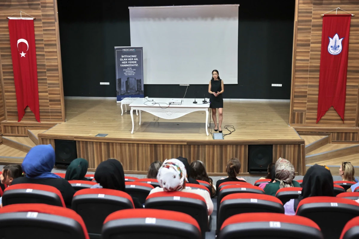 Konak’ta Annelere Çocuk Sağlığı Eğitimi