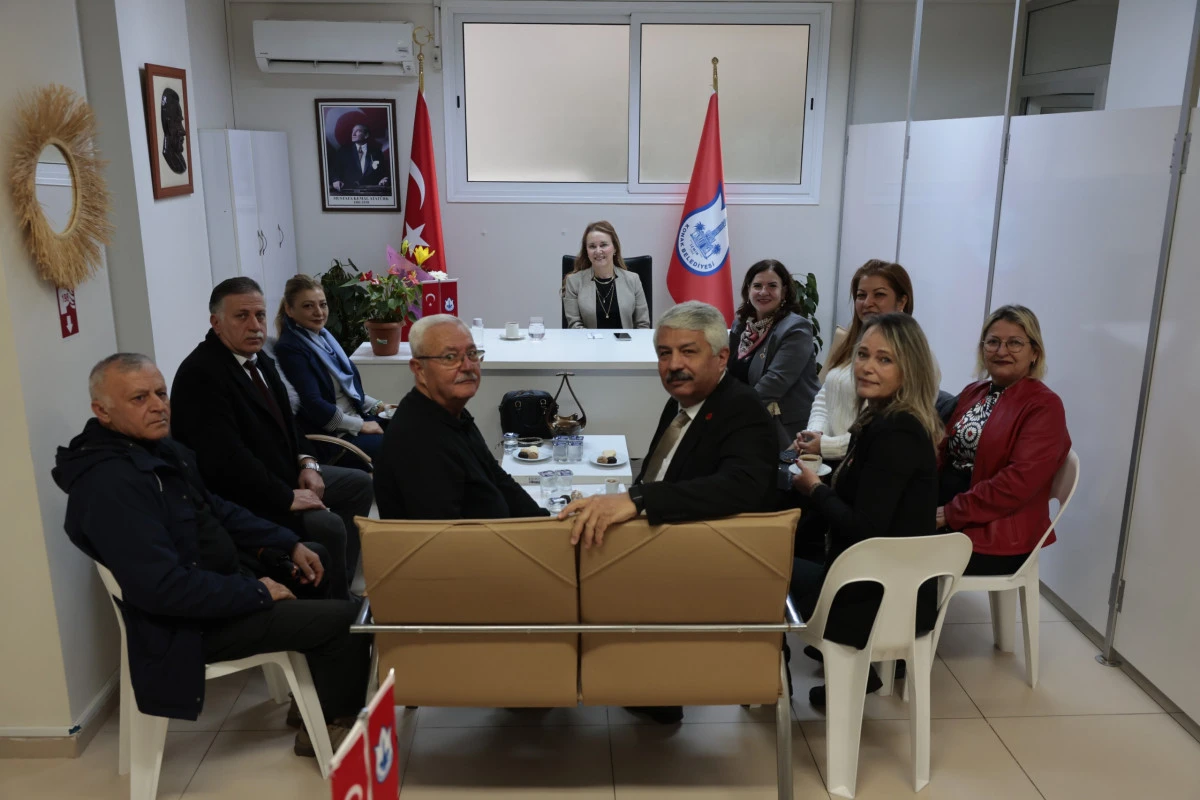 Konak&rsquo;ta Komşu Buluşmaları yağmura rağmen ilgi g&ouml;rd&uuml;