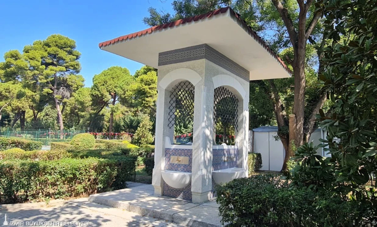 Kültürpark’ın Çinili Çeşmesi yenilendi