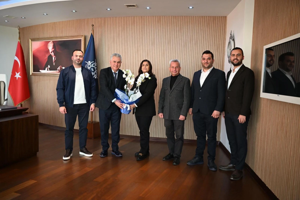 Kuşadası Esnaf Odası Başkanı &ccedil;er&ccedil;ioğlunu ziyaret etti