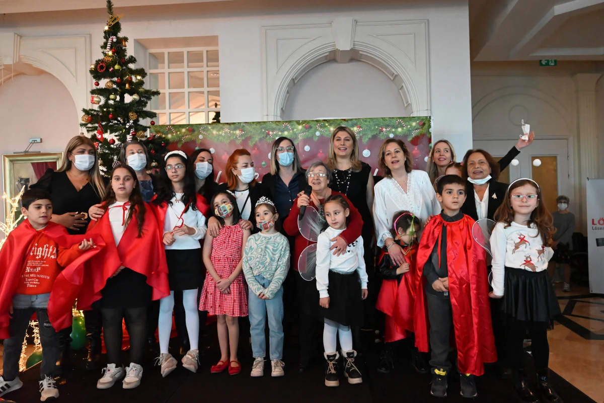 İzmir&rsquo;de L&Ouml;SEV ile yeni yıl sevinci