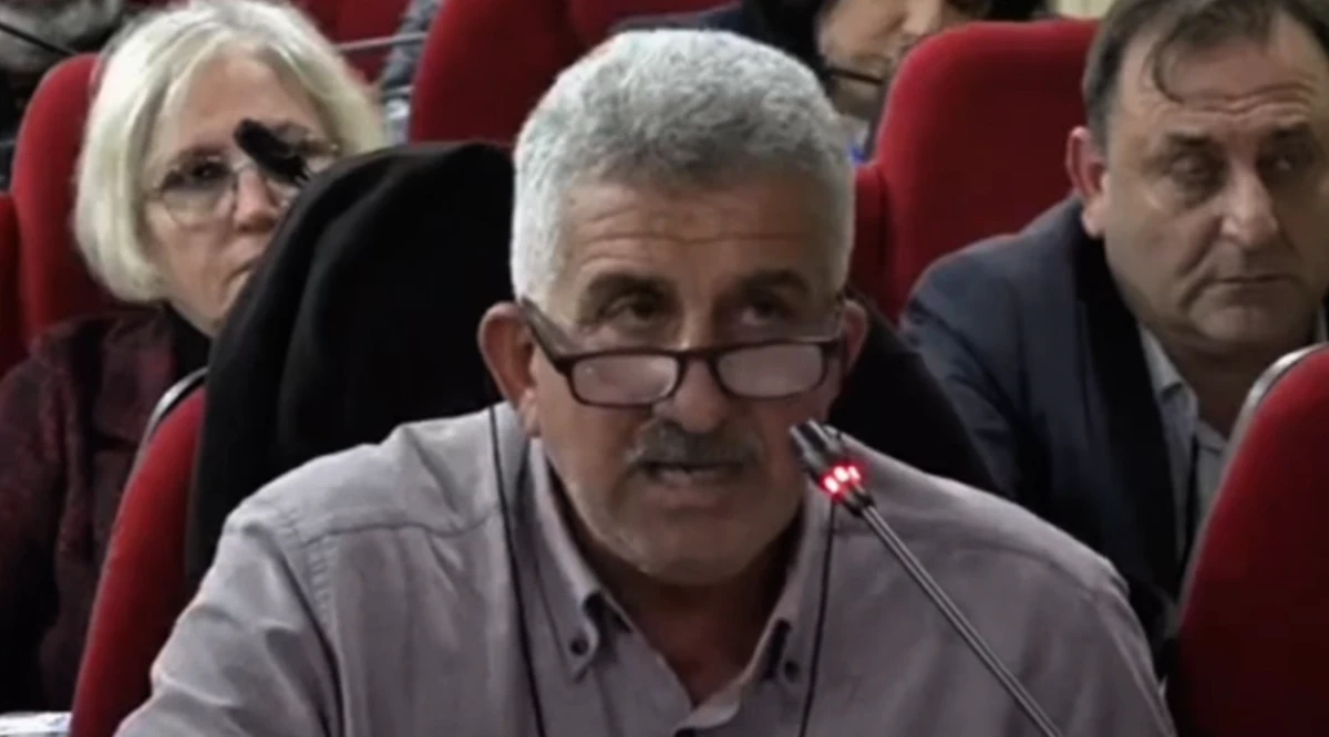 Menemen&rsquo;de CHP&rsquo;li Meclis &Uuml;yesi&rsquo;nden garip &ccedil;ıkış!