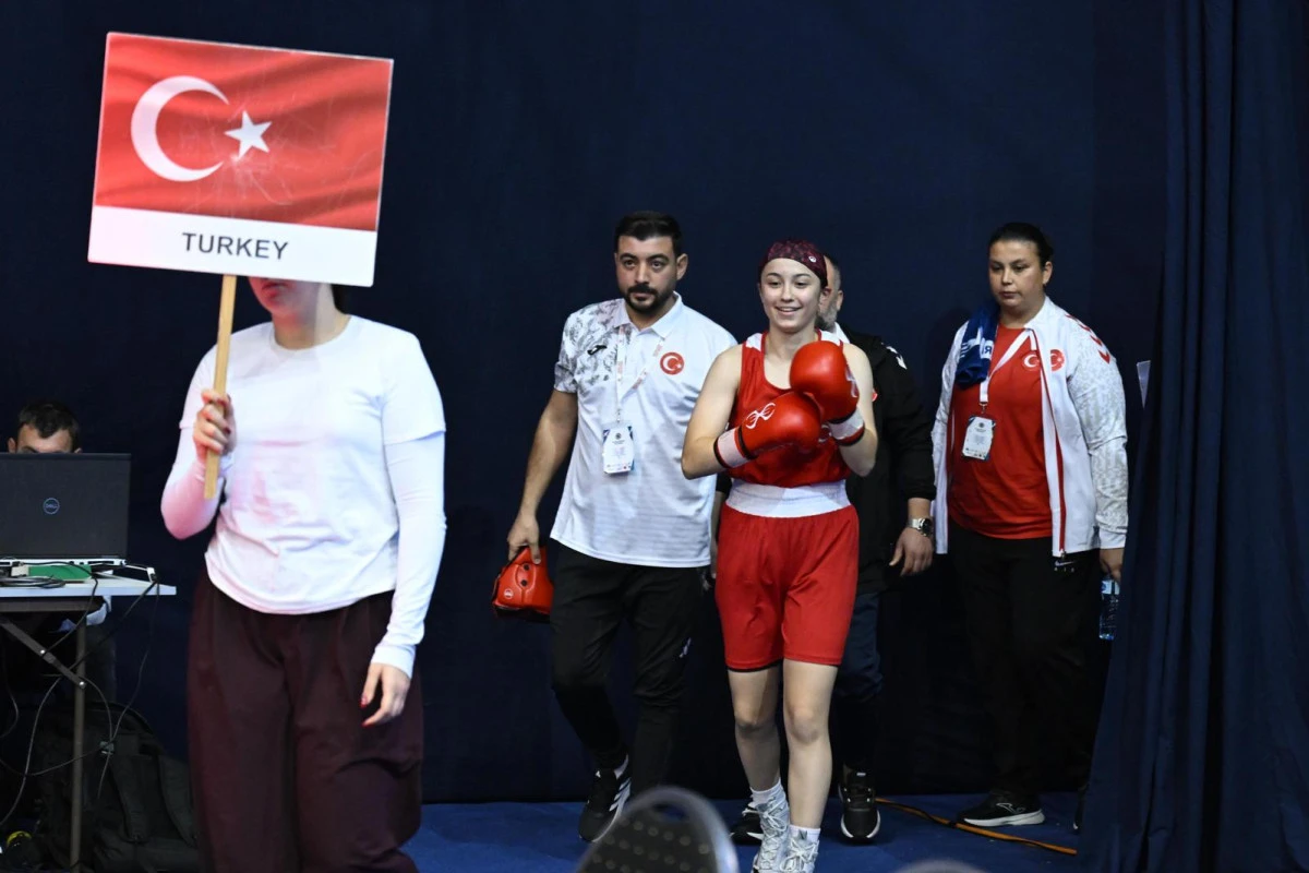 Merkezefendili boksör Ceyda Kuru’dan Avrupa başarısı