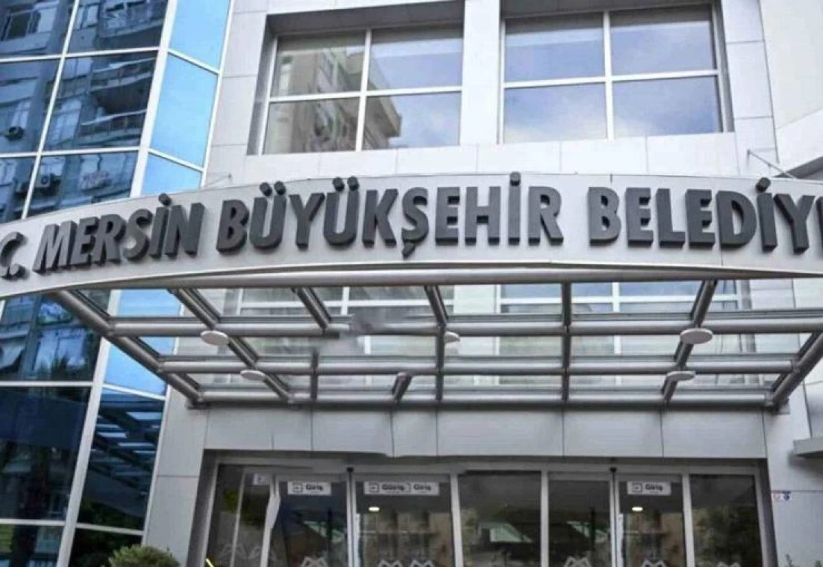 Mersin B&uuml;y&uuml;kşehir Belediyesi'ne operasyon: &Ccedil;ok sayıda g&ouml;zaltı kararı!