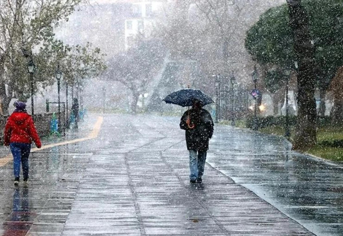 Meteoroloji a&ccedil;ıkladı: Sağanak yağış, sis ve buzlanmaya dikkat!