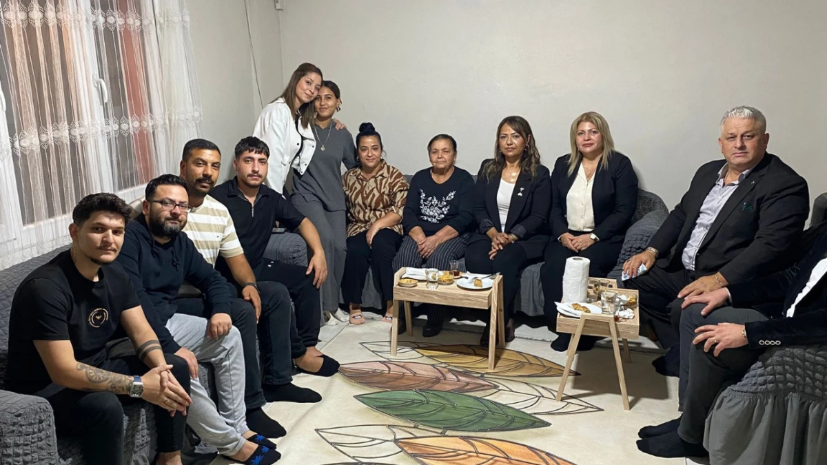 MHP İzmir İl Başkanlığı 4 Günde 400 Ziyaret Gerçekleştirdi
