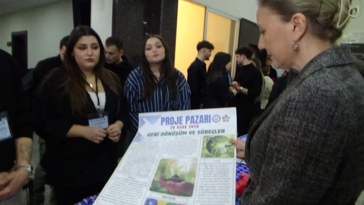 Nazilli'de AD&Uuml; &ouml;ğrencilerinden proje pazarı etkinliği