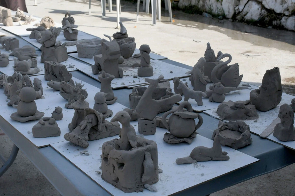 Neopolis küçük heykeltıraşları misafir etti