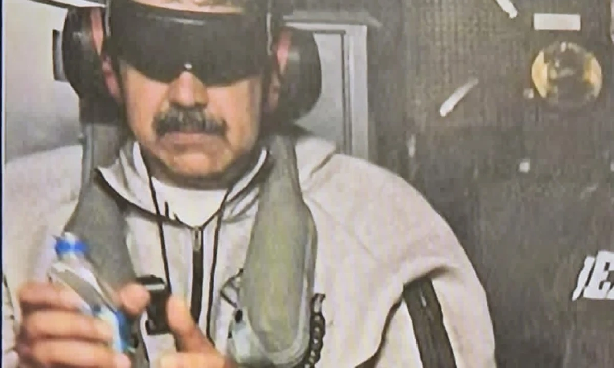 Nicolas Maduro eşofman giydi, internette stoklar anında t&uuml;kendi