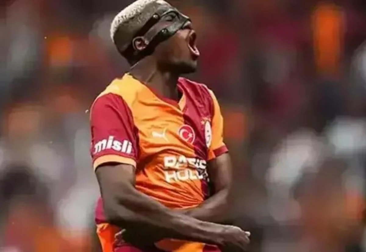 Osimhen i&ccedil;in dev transfer savaşı! Real Madrid rekor bedeli g&ouml;zden &ccedil;ıkardı