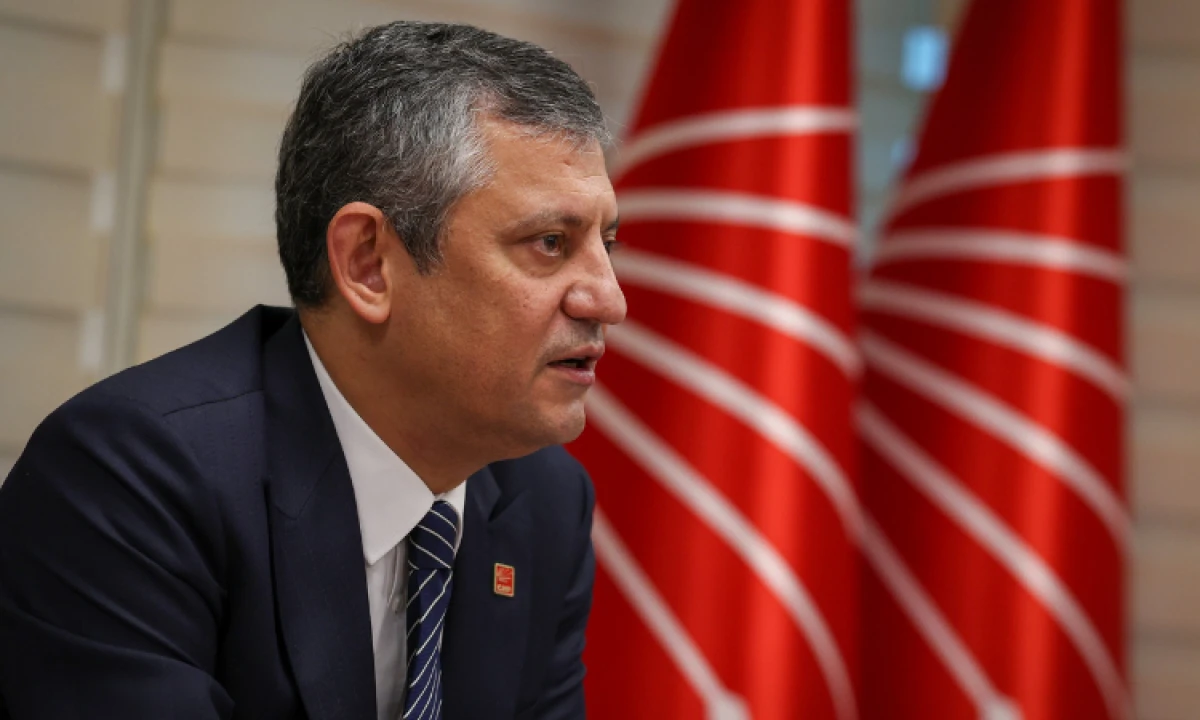 &Ouml;zg&uuml;r &Ouml;zel&rsquo;den Atlas &Ccedil;ağlayan&rsquo;ın annesine başsağlığı telefonu