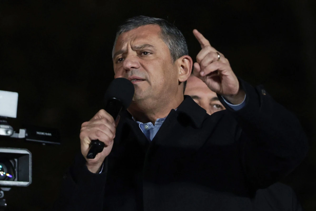 &Ouml;zg&uuml;r &Ouml;zel&rsquo;e 500 Bin Liralık tazminat davası a&ccedil;ıldı