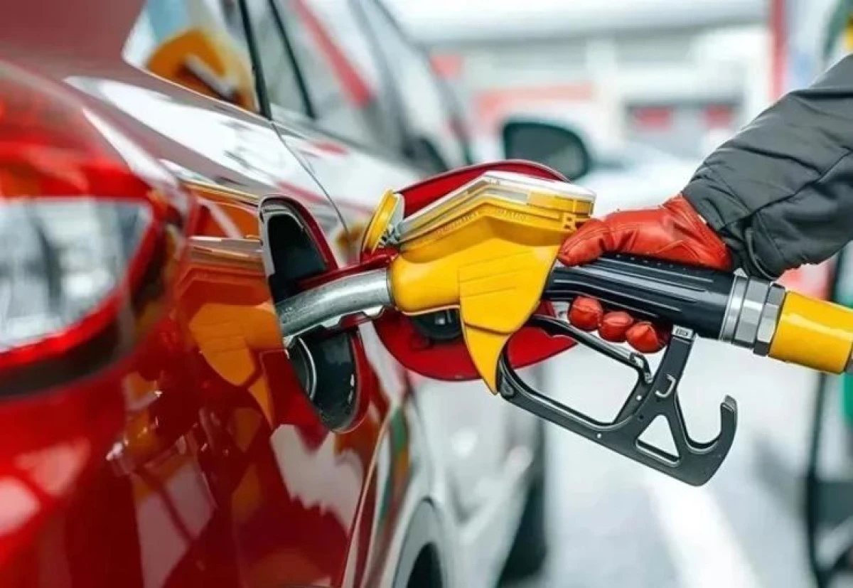 Ramazan Bayramı &Ouml;ncesi Benzine Yeni Zam: K&uuml;resel Petrol Krizi S&uuml;r&uuml;yor