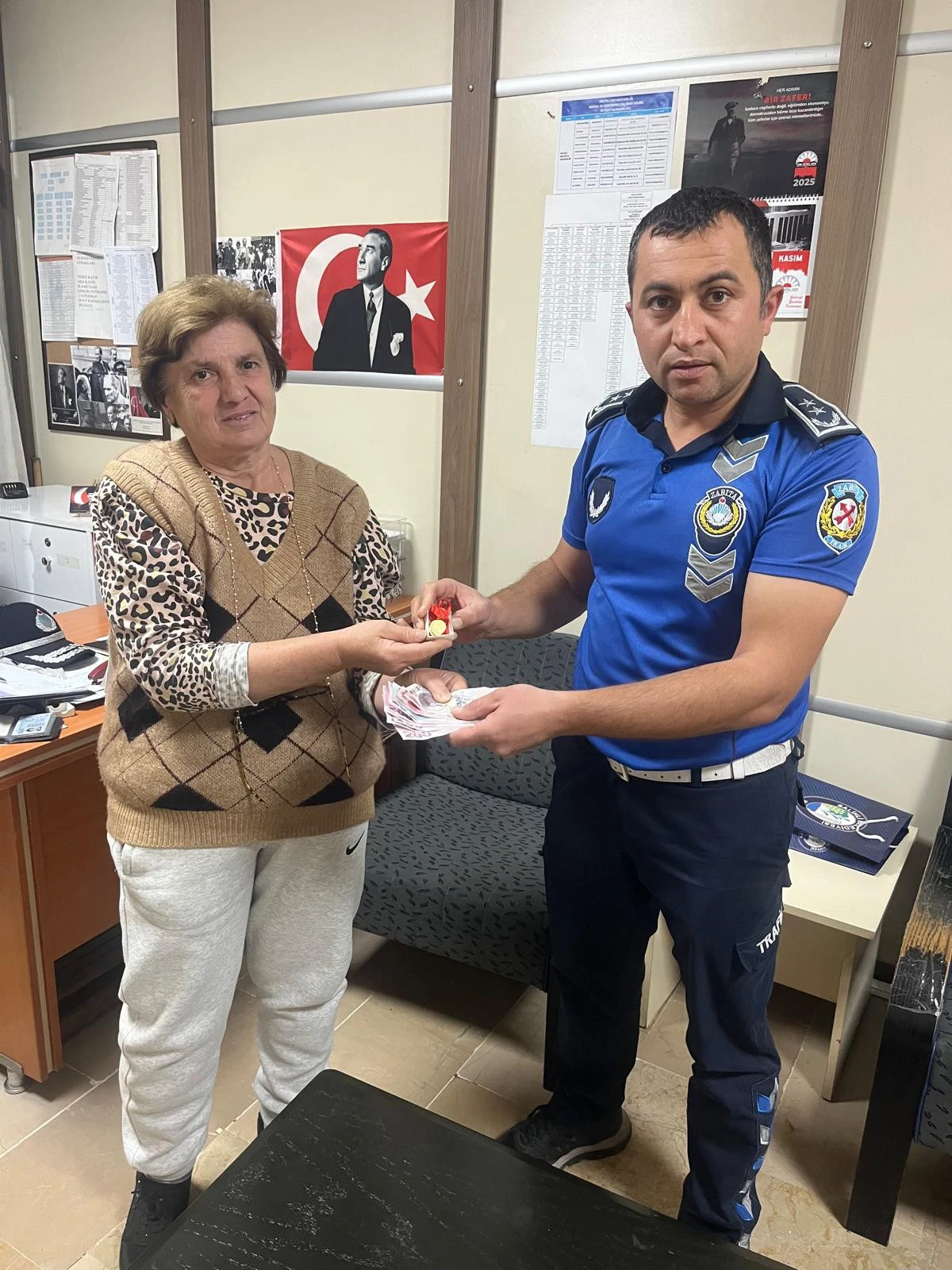 Salihli'de Zabıta'ya Alkışlanacak Hareket