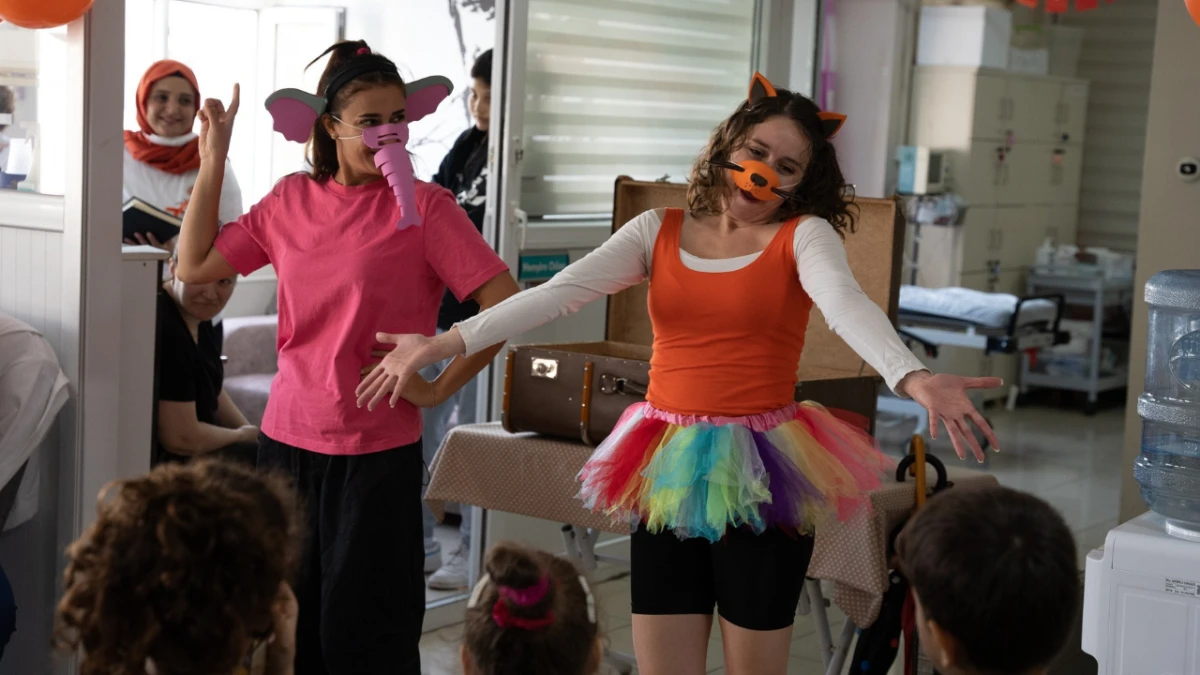 Sanat İyileştirir projesi çocuklarla hastanede buluştu