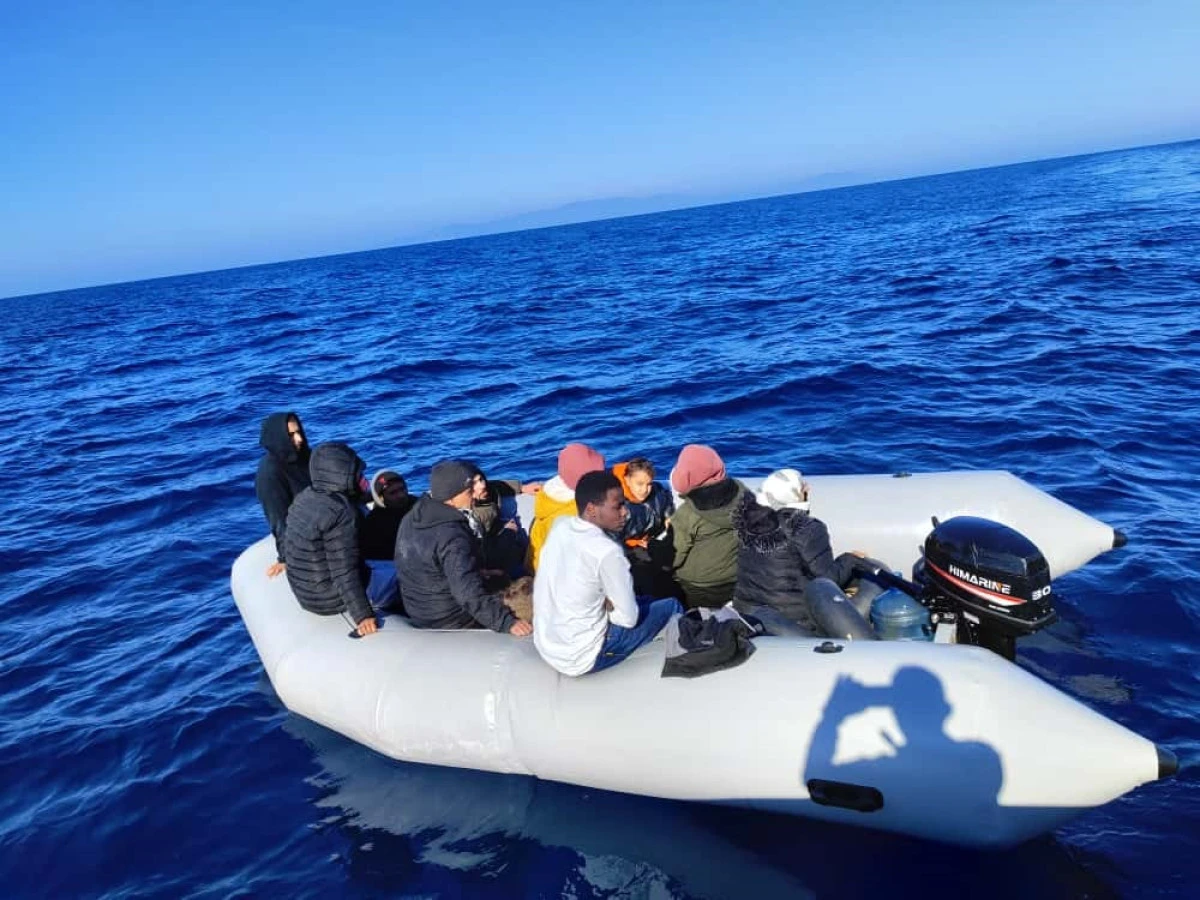 Seferihisar açıklarında düzensiz göçmen operasyonu