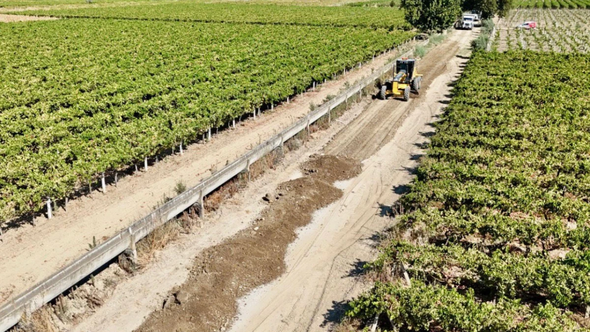 Şehzadeler Belediyesi, bin 350 km ova yolunu düzenledi