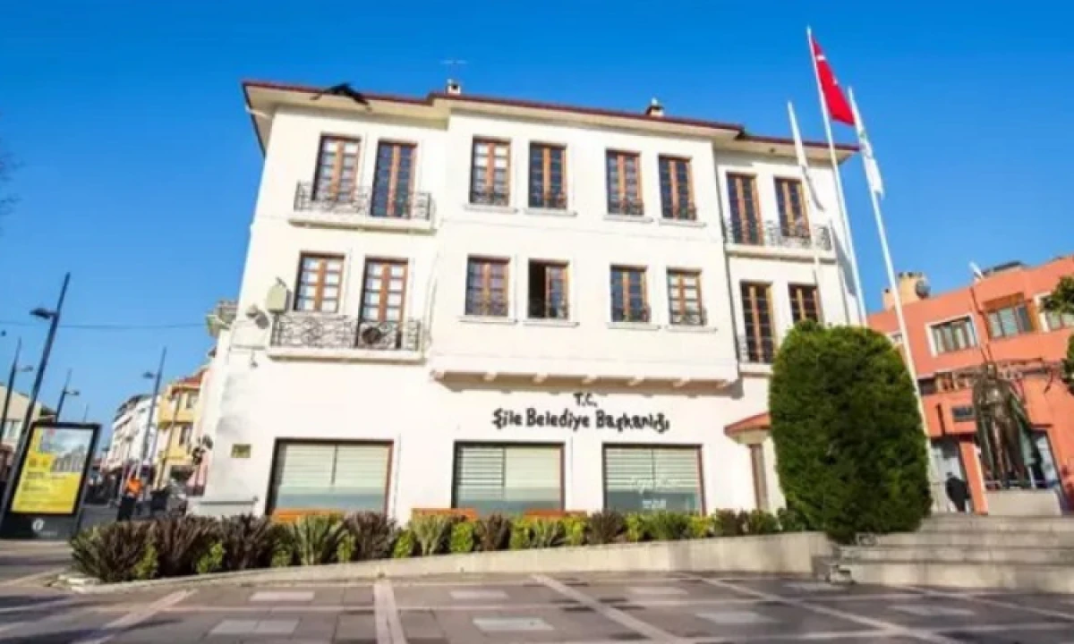 Şile Belediyesi&rsquo;ne ikinci dalga operasyon: 22 g&ouml;zaltı