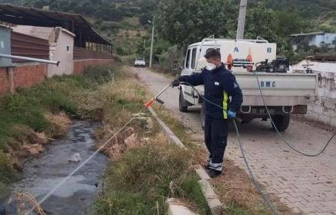 Torbalı Belediyesi ilaçlama çalışmalarına devam ediyor