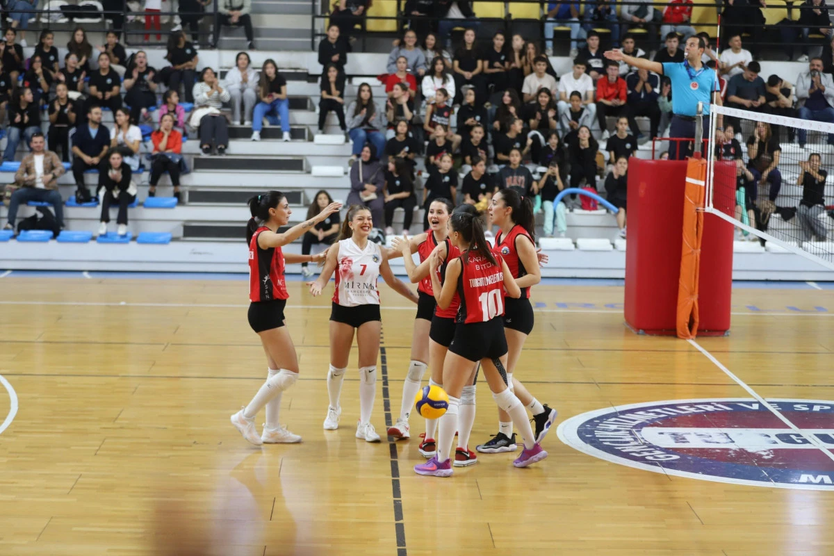Turgutlu’nun Voleybol Takımı Yeni Sezon Mücadele Takvimini Yayınladı