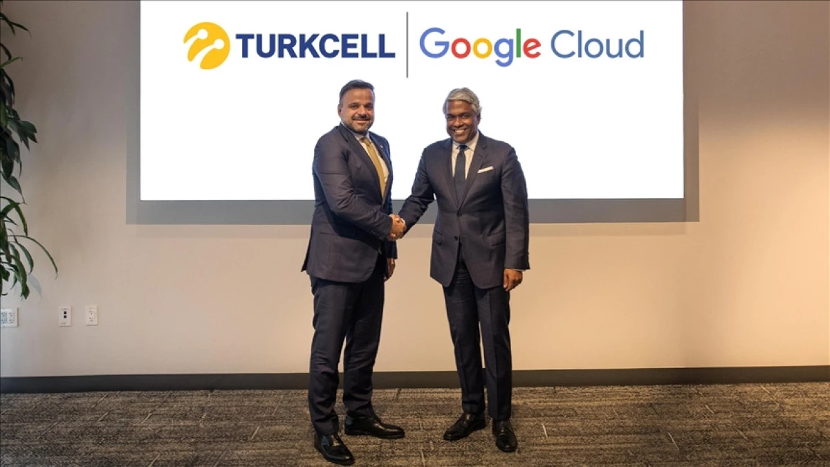 Türkiye’ye dev veri merkezi: Turkcell ve Google Cloud el sıkıştı