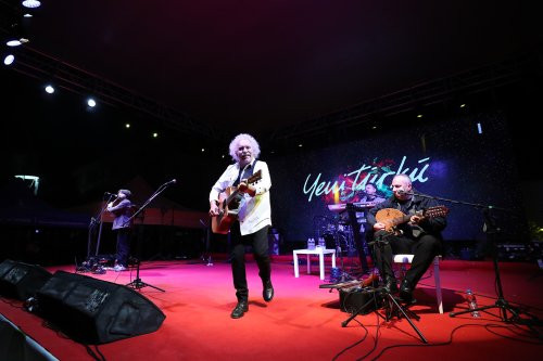 Urla Enginar Festivali'nde Yeni Türkü Rüzgarı Esti