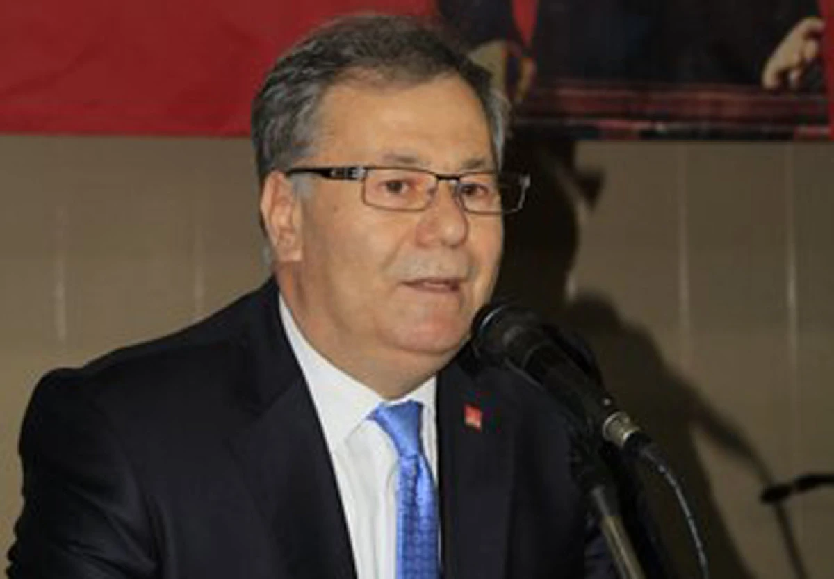 Urla’da CHP Eski  İl Başkanın İşyeri Kurşunlandı