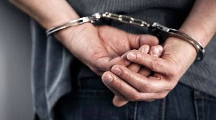 Uygulamada şüphe çekti, 21 yıl hapisle arandığı ortaya çıktı