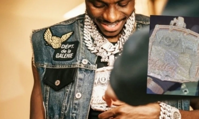 Victor Osimhen&rsquo;e doğum g&uuml;n&uuml; hediyesi g&uuml;ndem oldu