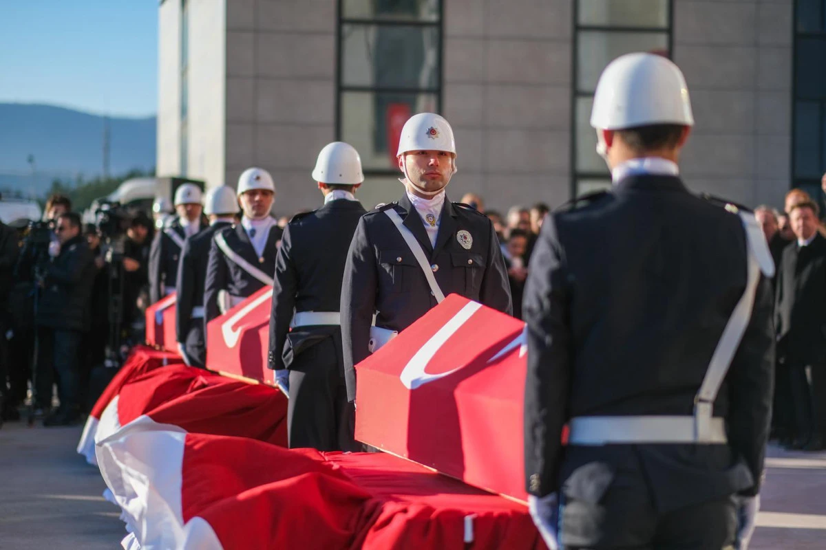Yalova şehitleri son yolculuğuna uğurlandı
