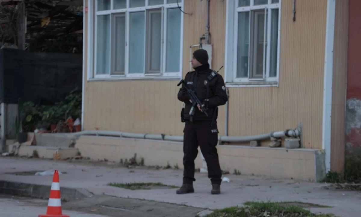 Yalova&rsquo;da DAEŞ operasyonu: &Uuml;&ccedil; polis şehit oldu