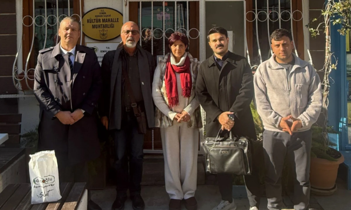 Zafer Partisi Konak teşkilatı K&uuml;lt&uuml;r Mahallesi&rsquo;nde saha &ccedil;alışmasında